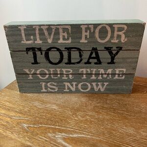 Inspirational Gray and Black Wall Decor